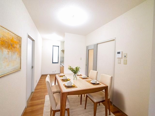 グローバルハイツ鳩之門Aの居間・リビング|CGで家具等を配置したもので家具等は含まれません