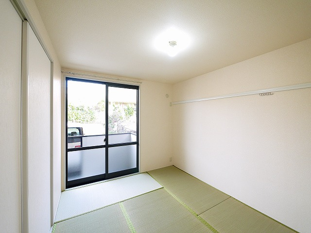 グローバルハイツ鳩之門Aの和室|和室があれば客間としても活用できます