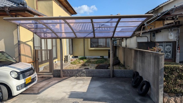 倉敷市北浜町　中古戸建の駐車場|車種によりますが２台駐車可能です。