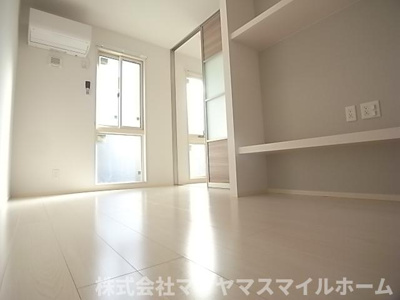 【洋室】 | ラピス　ラズリ