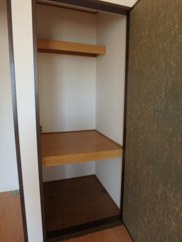 クレセントハウスの収納