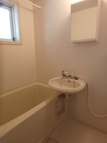 クレセントハウスの浴室