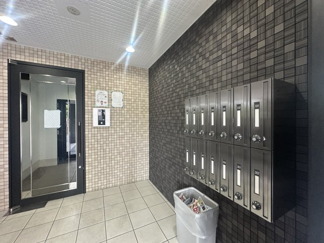 藤貴エイトのエントランス