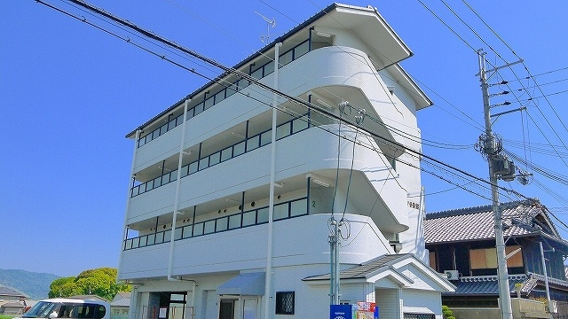 アイリスハイツ6号館の外観|外はこのようになっています