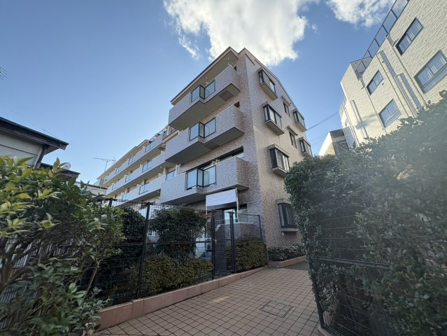 日神パレステージ赤羽台の外観