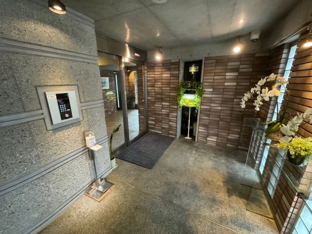 川崎市多摩区登戸の賃貸マンションのロビー