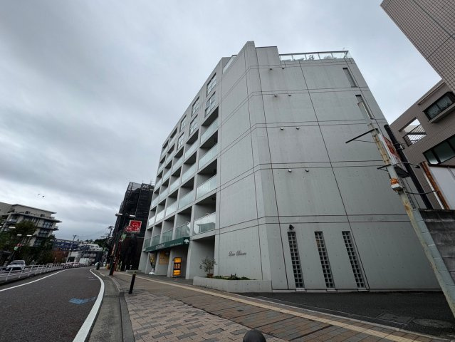 川崎市多摩区登戸の賃貸マンションの外観