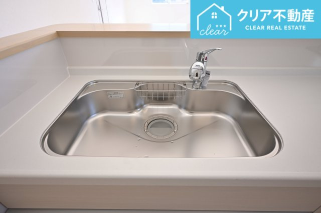 【キッチン】 | 桐生市相生町第17　クレイドルガーデン　2号棟 | 傷に強いステンレスシンクです。