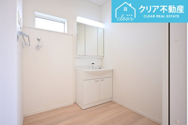 【脱衣所】 | 桐生市相生町第17　クレイドルガーデン　2号棟 | 広々とした脱衣所は使いやすさもバッチリ！