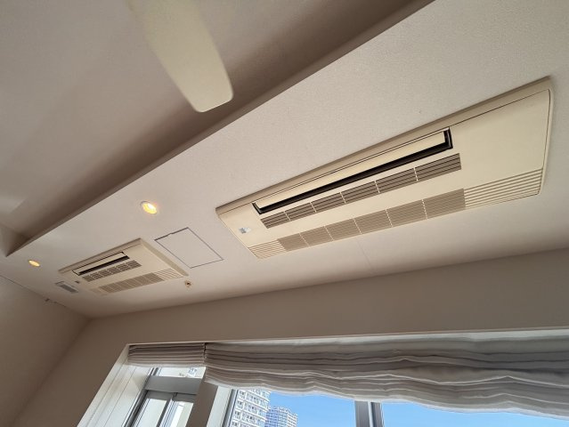 リビングのビルトインエアコン
