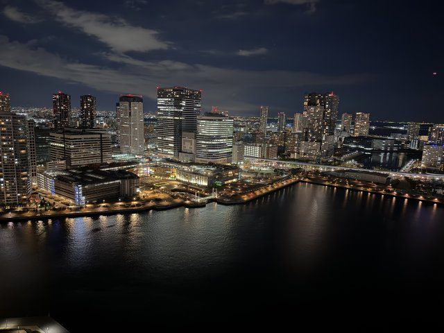 バルコニーからの眺望（夜景）