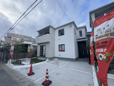 【前面道路含む現地写真】 | 沖縄市東（全3棟）B号棟 | ※南側公道4.9m♪