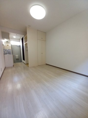 【居間・リビング】 | レジデンス光和111 | 約6帖