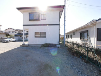 【外観】 | 笛吹市石和町広瀬　平成7年築中古戸建 敷地101坪 | 建物北側　立水栓あり