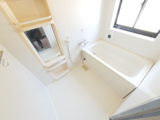 【浴室】 | 笛吹市石和町広瀬　平成7年築中古戸建 敷地101坪 | バスルーム