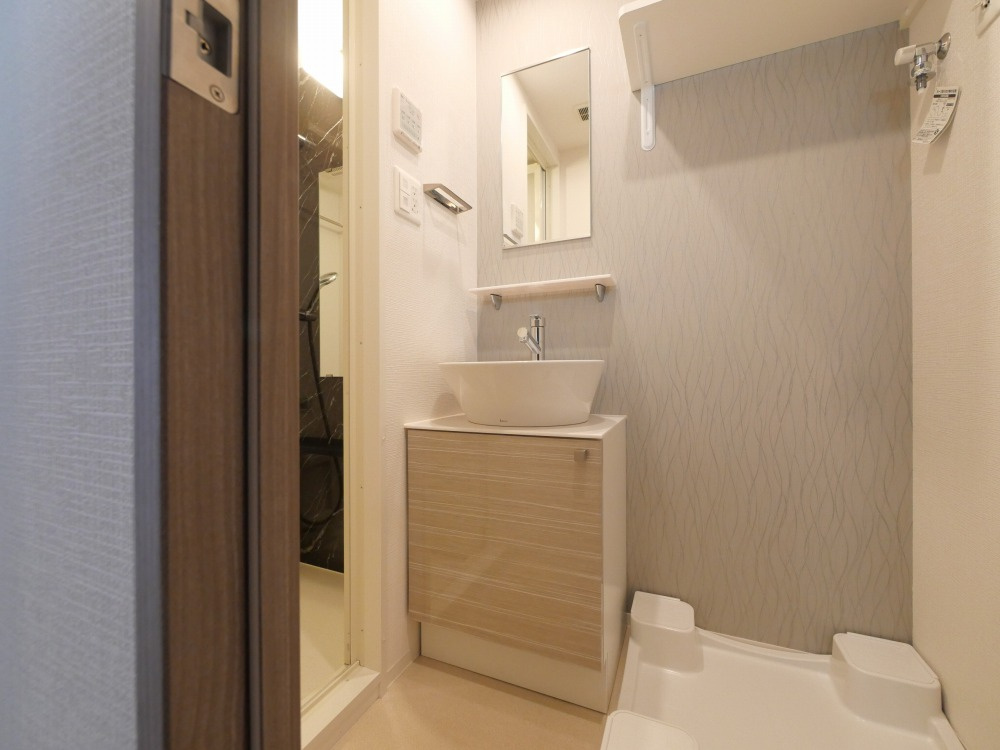 エスリード弁天町ノースプレミアの独立洗面台