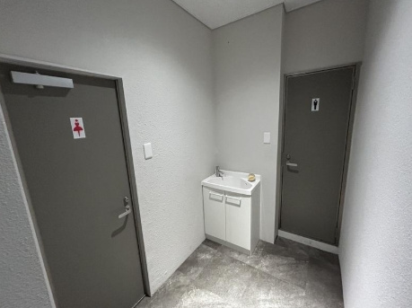 プリシード淀駅前ビルの内装