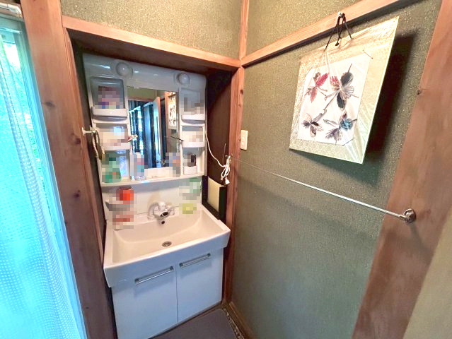 秩父市寺尾中古住宅の洗面所