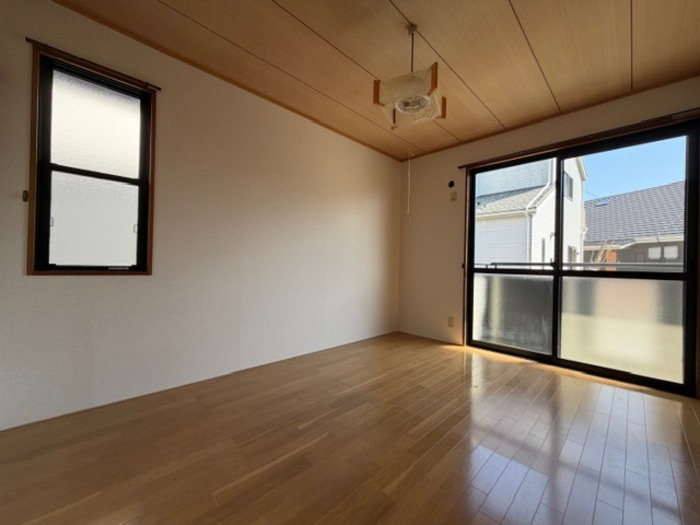 セジュール床波 B棟の居間・リビング