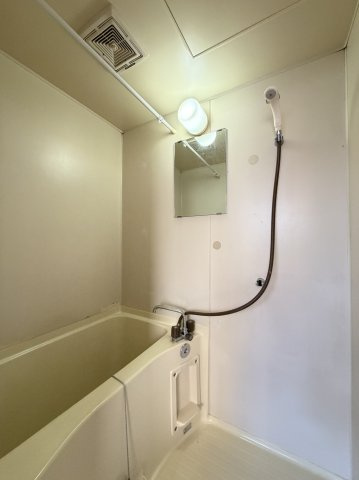 ハウス大幸の浴室