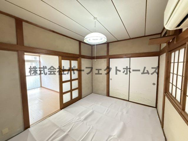 清水町戸建　賃貸の居間・リビング|居間としてもお使いいただけます