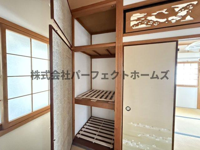 清水町戸建　賃貸の収納|便利な収納スペースです