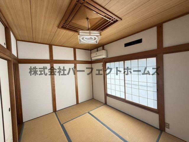清水町戸建　賃貸の和室|畳の上でゆっくりとくつろげる和室です