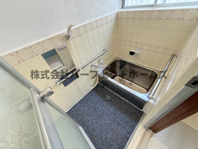 清水町戸建　賃貸の浴室|コンパクトで使いやすいお風呂です