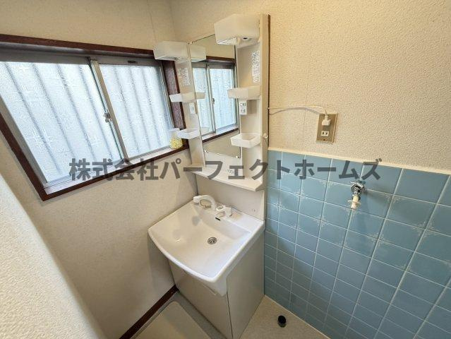 清水町戸建　賃貸の独立洗面台|独立洗面台です