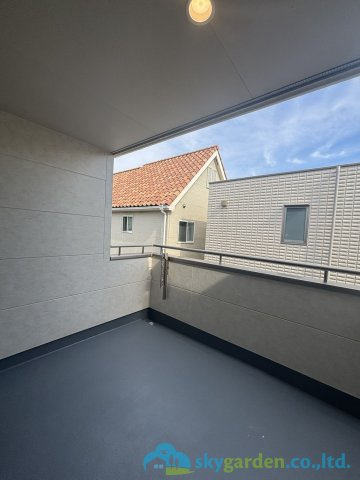 平塚市虹ケ浜　新築戸建　全2棟1期2号棟のバルコニー