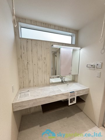 平塚市虹ケ浜　新築戸建　全2棟1期2号棟の独立洗面台