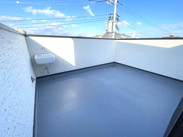 佐伯区千同一丁目　№35274のバルコニー|広いので
多用途に使用できます。