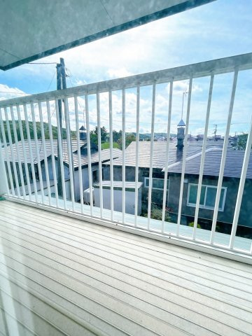 【バルコニー】 | 北見市中ノ島町３丁目１３番７号　中古売家 | 【現況】ベランダ写真です。洗濯物やお布団なども日干しできて良いですね。