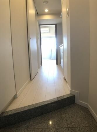 ＡＸＡＳ駒込アジールコートの玄関