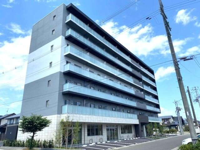 セブンリリー矢巾の外観