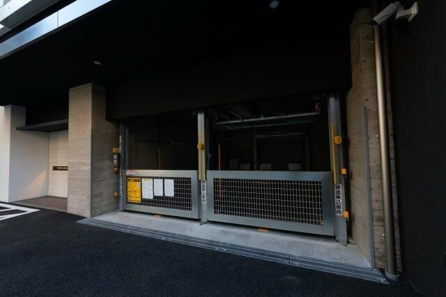 プラウドフラット両国イーストの駐車場