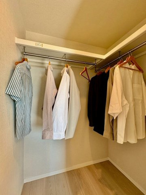 【収納】 | ゼファー中十条アクタージュ | ウオークインクローゼットです