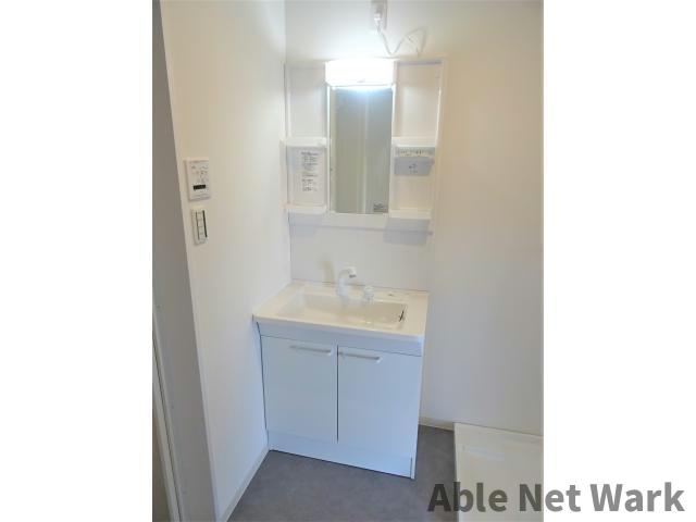 Luise(ルイーゼ)の洗面所|洗面化粧台