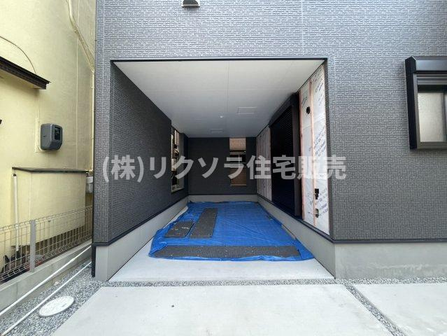 高宮栄町　新築一戸建ての駐車場|1台駐車可能
■物件内覧・資金計画相談・住宅ローン相談、リフォーム相談、お問合せ受付中■
※当日・翌日のご内覧、ご相談はお電話でのお問合せがスムーズです！