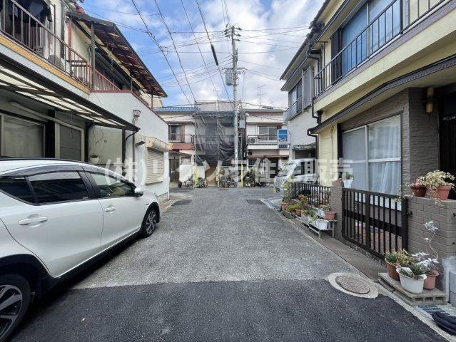 高宮栄町　新築一戸建ての前面道路含む現地写真|■物件内覧・資金計画相談・住宅ローン相談、リフォーム相談、お問合せ受付中■
※当日・翌日のご内覧、ご相談はお電話でのお問合せがスムーズです！