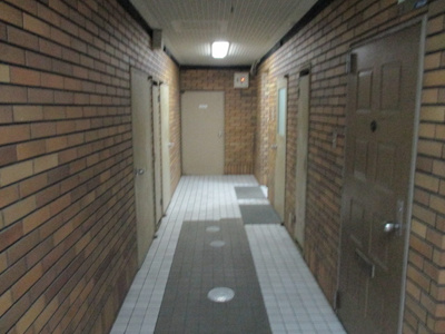 【その他共用部分】 | 新大阪野元ビル | 共用廊下です
