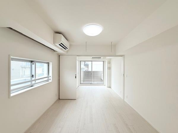 Ｂｒｉｌｌｉａ　ｉｓｔ　渋谷本町の居間・リビング