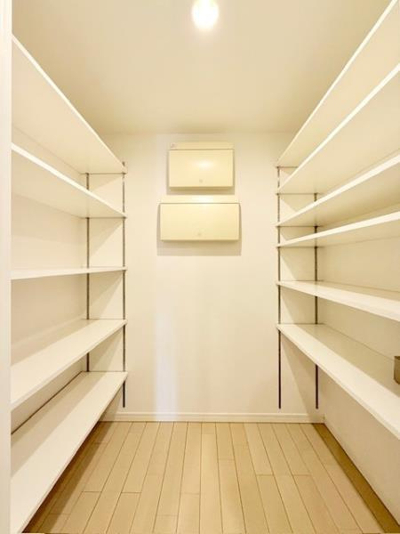 Ｂｒｉｌｌｉａ　ｉｓｔ　東雲キャナルコートの居間・リビング