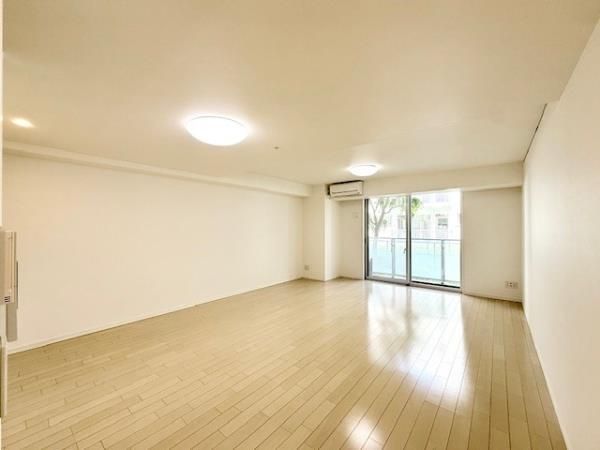 Ｂｒｉｌｌｉａ　ｉｓｔ　東雲キャナルコートの居間・リビング