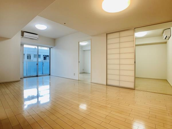 Ｂｒｉｌｌｉａ　ｉｓｔ　東雲キャナルコートの居間・リビング