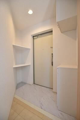 グランドルチェ駒込の玄関