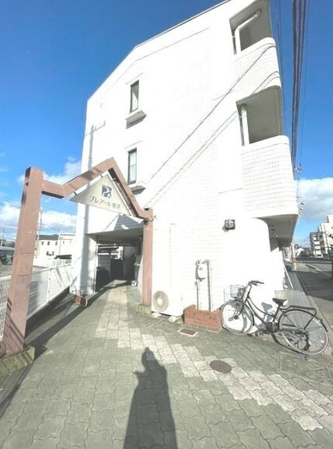 プレアール粟津の外観