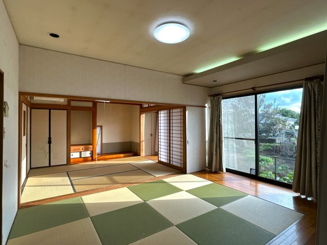 曽於市財部町下財部の中古一戸建の居間・リビング