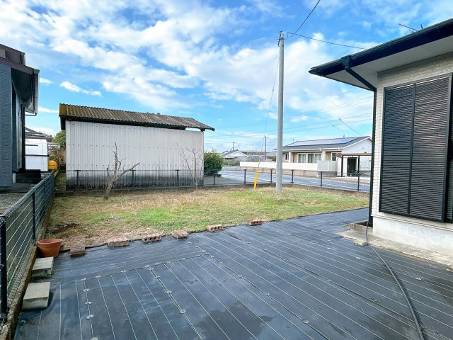 曽於市財部町下財部の中古一戸建の庭