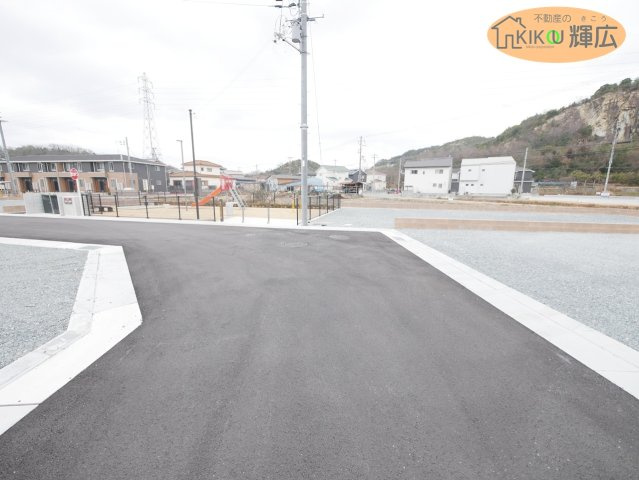 高砂市阿弥陀町魚橋（全17）土地　6号地の前面道路含む現地写真